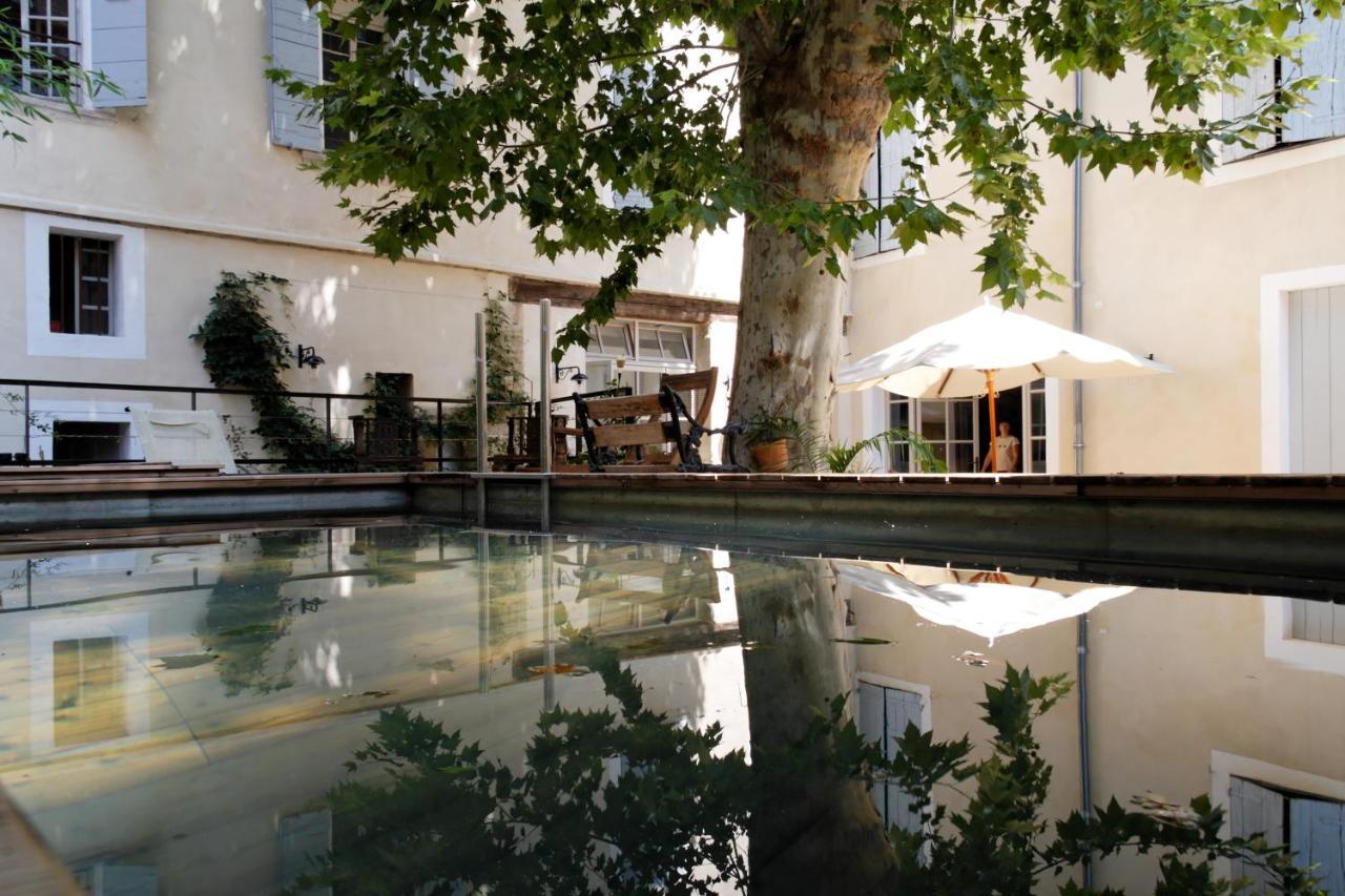 La Maison Sur La Sorgue - Esprit De France LʼIsle-sur-la-Sorgue Exteriör bild